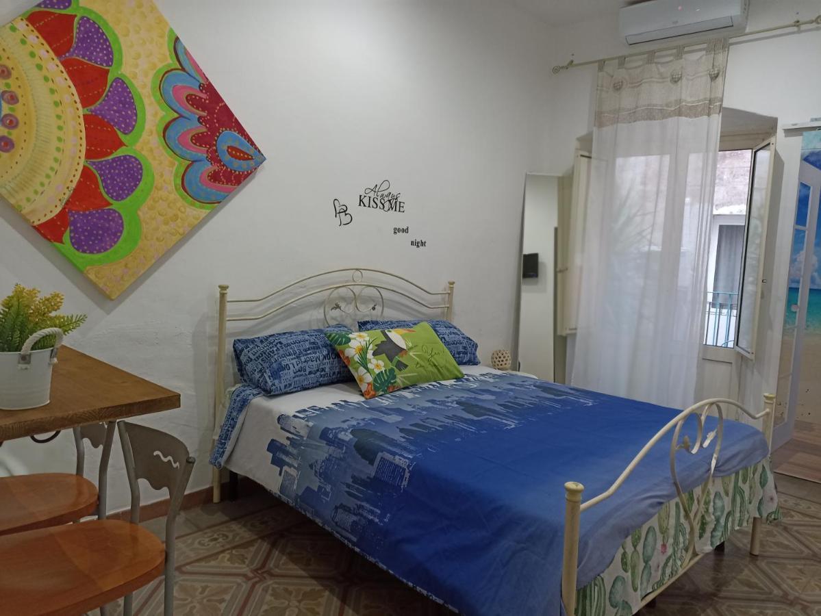 Al Molo Sant'Eligio Hotel Taranto Kültér fotó
