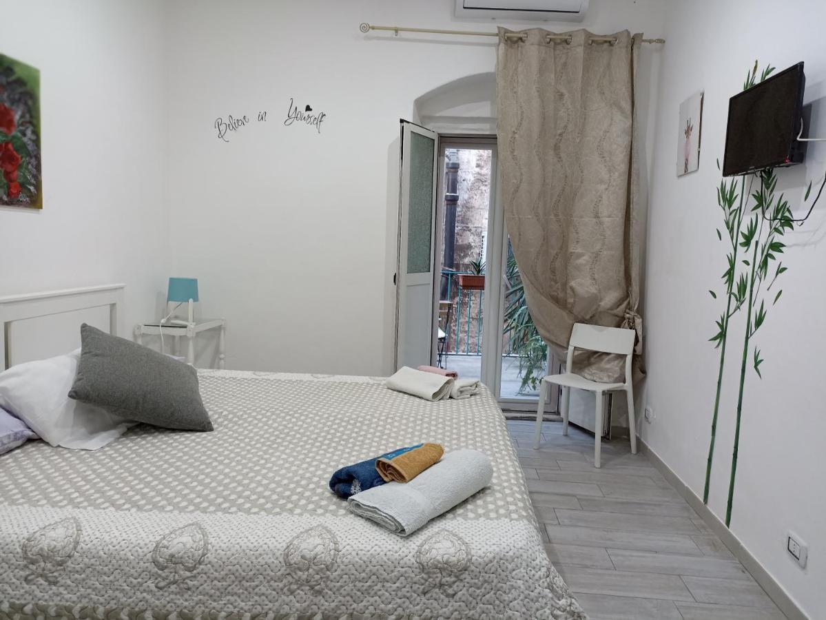 Al Molo Sant'Eligio Hotel Taranto Kültér fotó