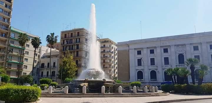 Al Molo Sant'Eligio Hotel Taranto Kültér fotó