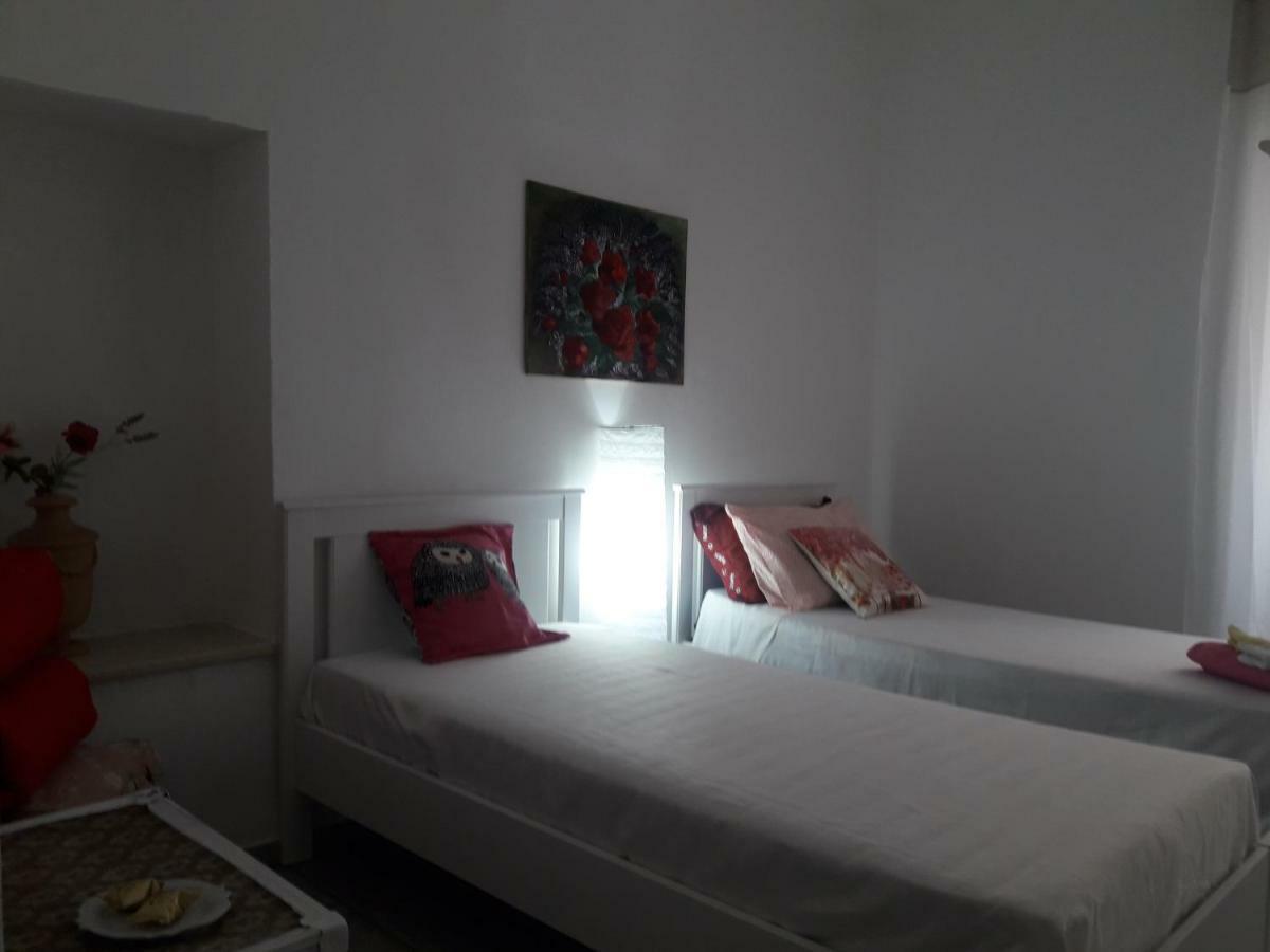 Al Molo Sant'Eligio Hotel Taranto Kültér fotó