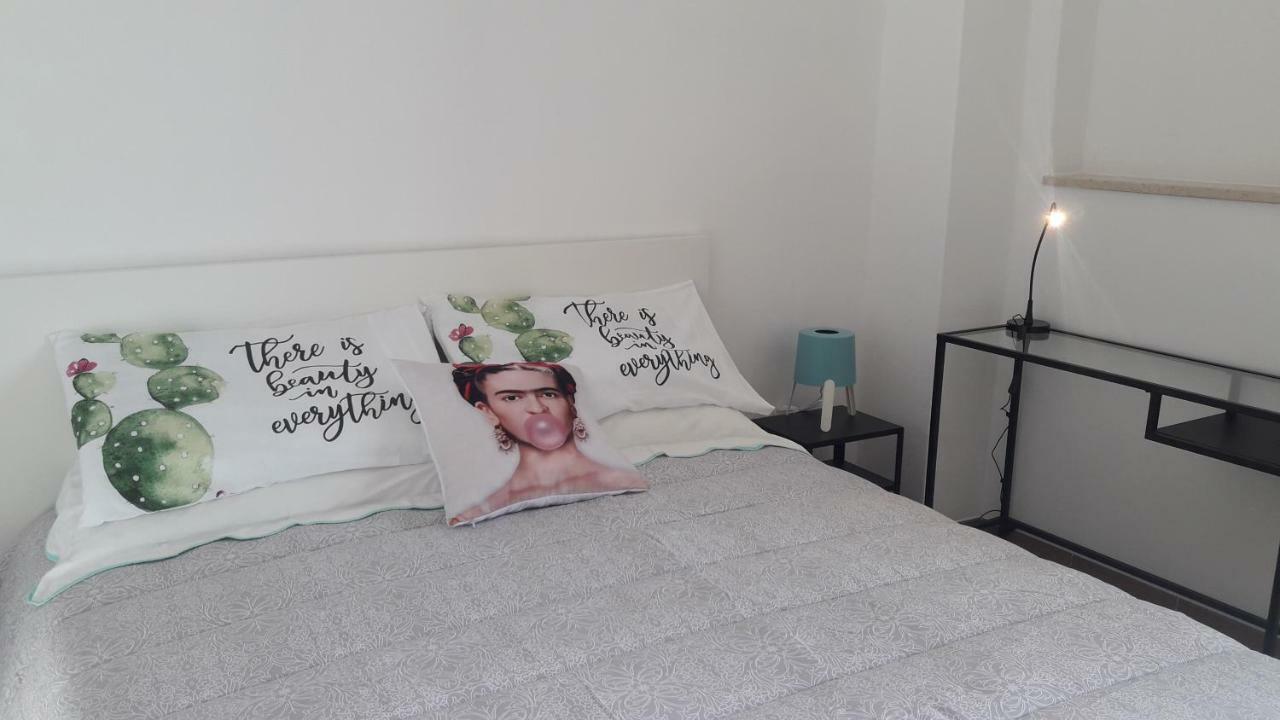 Al Molo Sant'Eligio Hotel Taranto Kültér fotó
