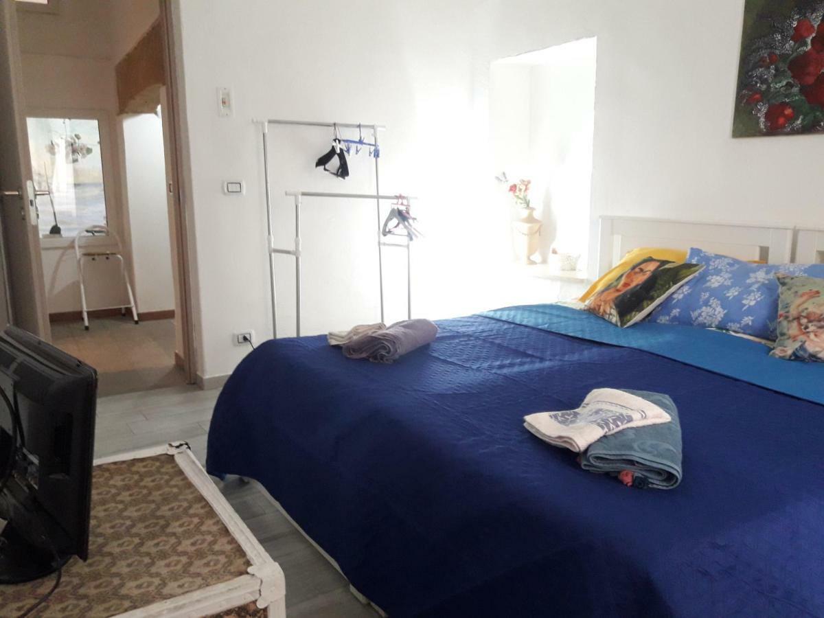 Al Molo Sant'Eligio Hotel Taranto Kültér fotó
