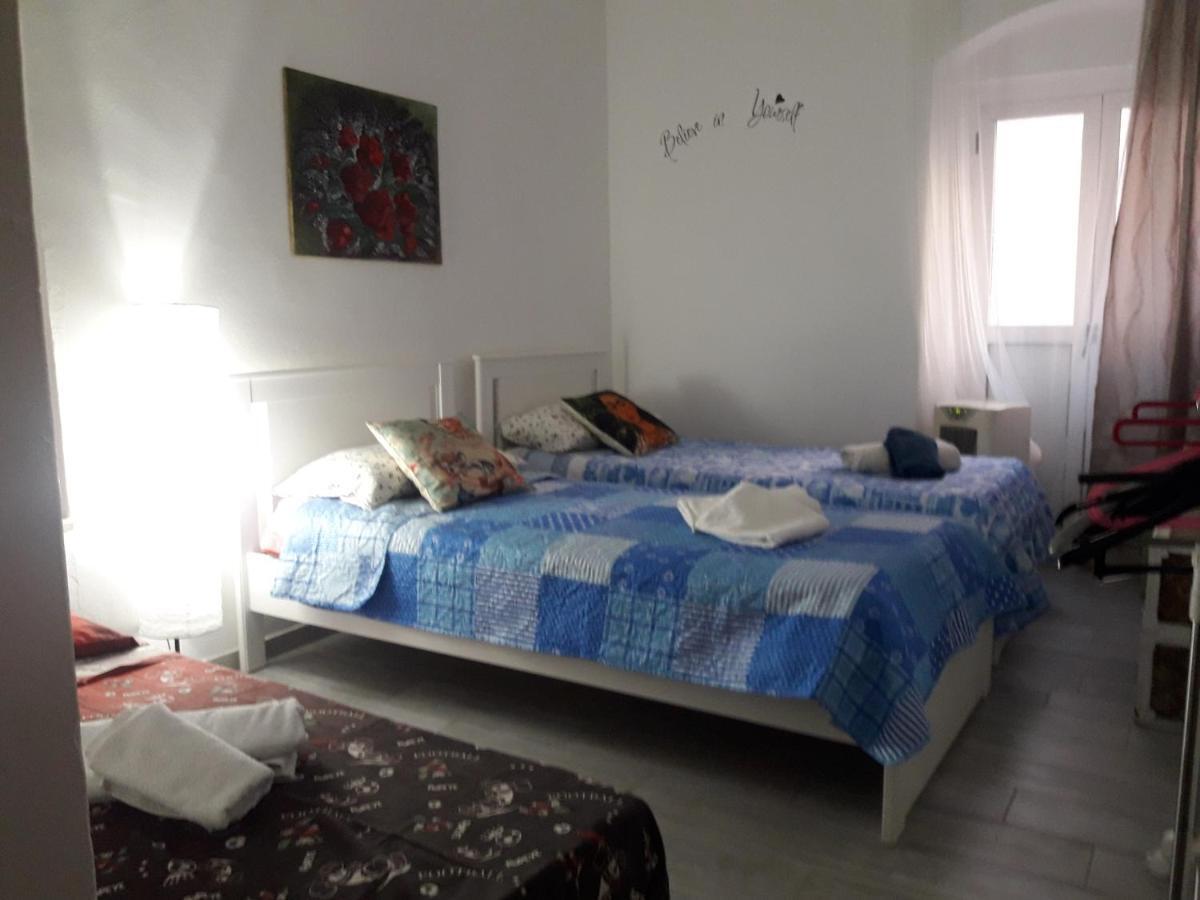 Al Molo Sant'Eligio Hotel Taranto Kültér fotó